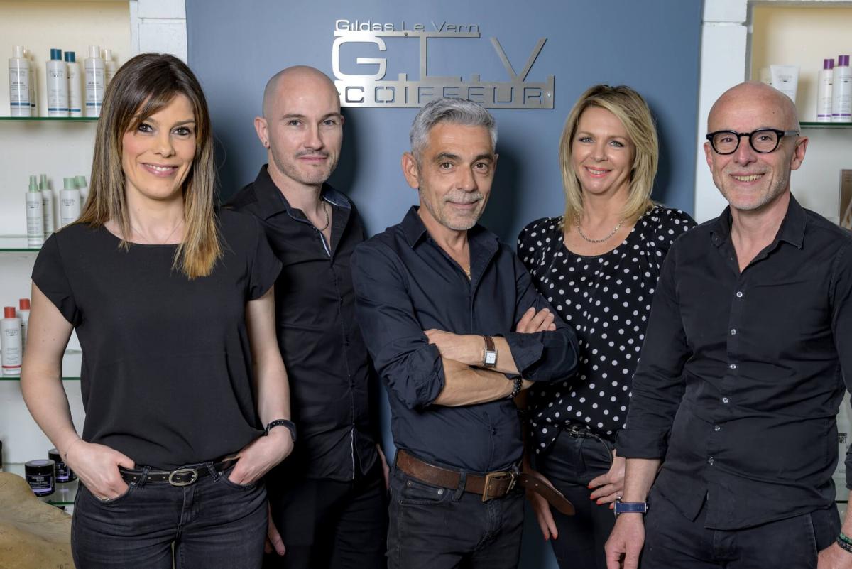 Découvrez toute l'équipe de GLV Coiffeur